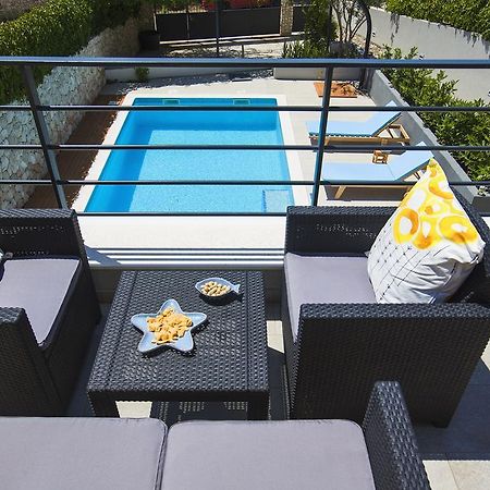 Holiday Home Vuko Севид Екстериор снимка