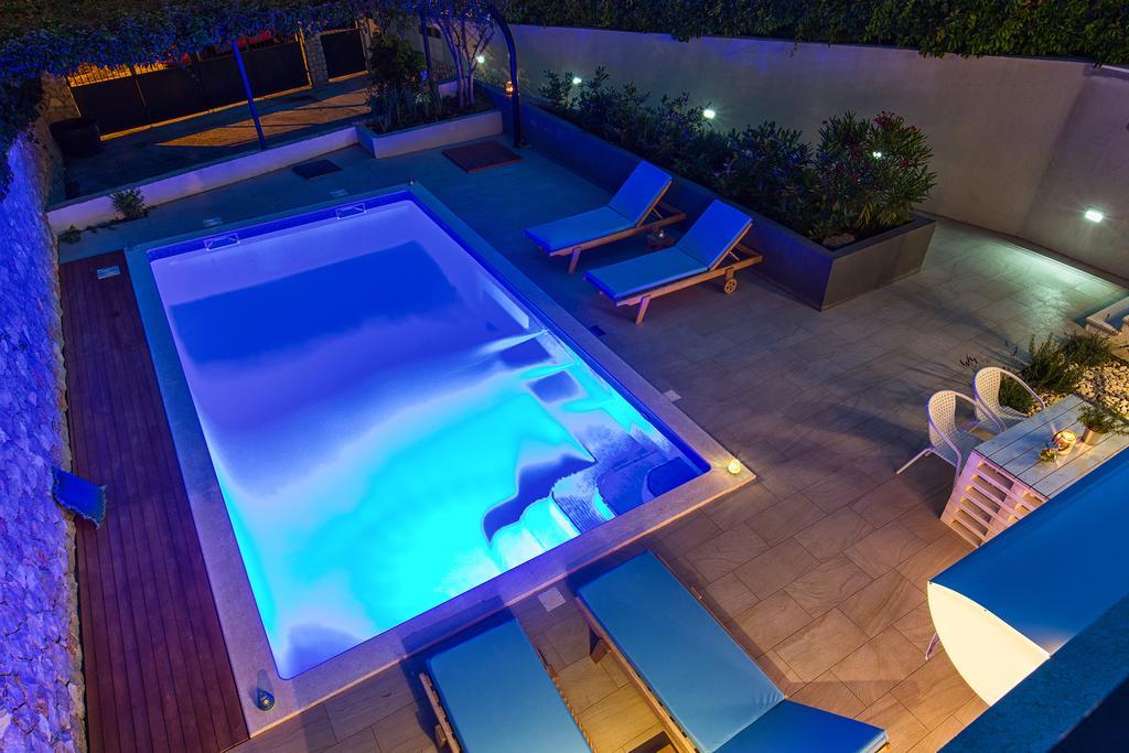 Holiday Home Vuko Севид Екстериор снимка