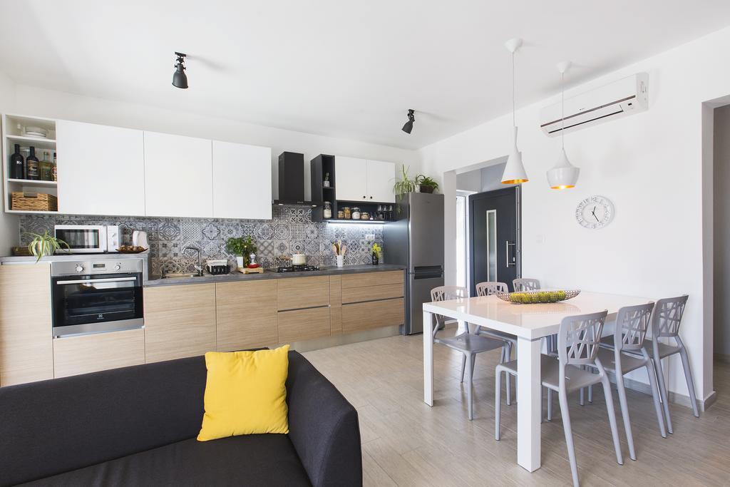 Holiday Home Vuko Севид Екстериор снимка