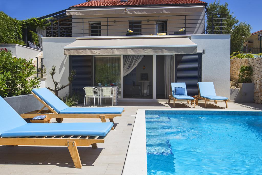 Holiday Home Vuko Севид Екстериор снимка