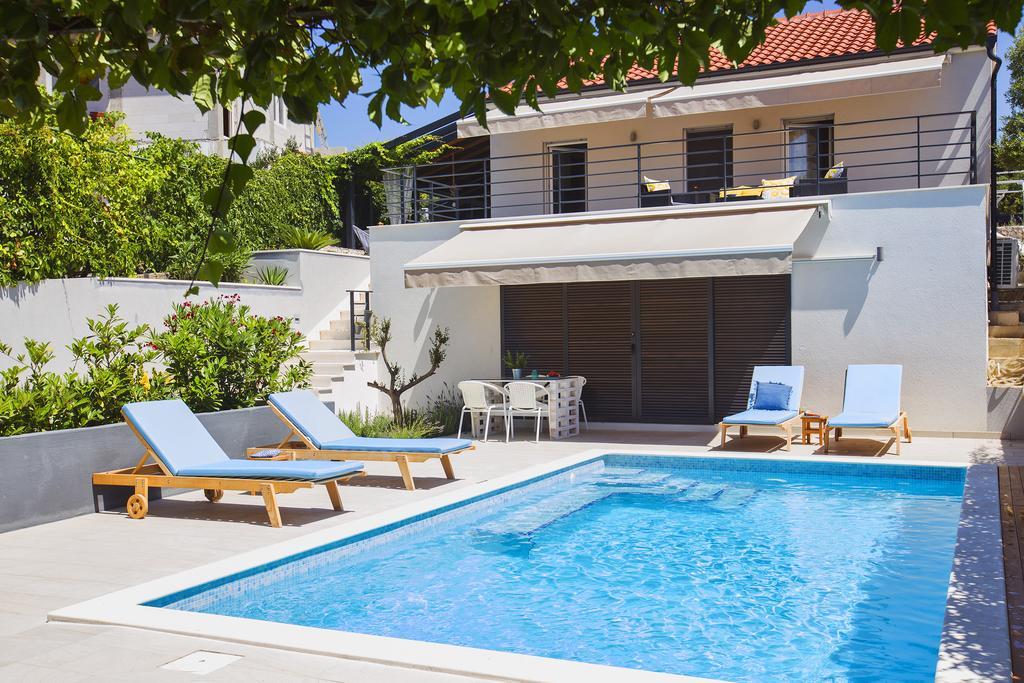 Holiday Home Vuko Севид Екстериор снимка